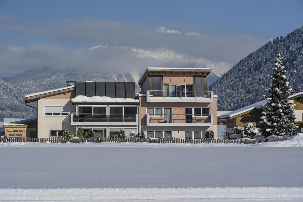 Appartement Raffael Itter Exterior photo